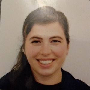 Meet your Posher, Danae